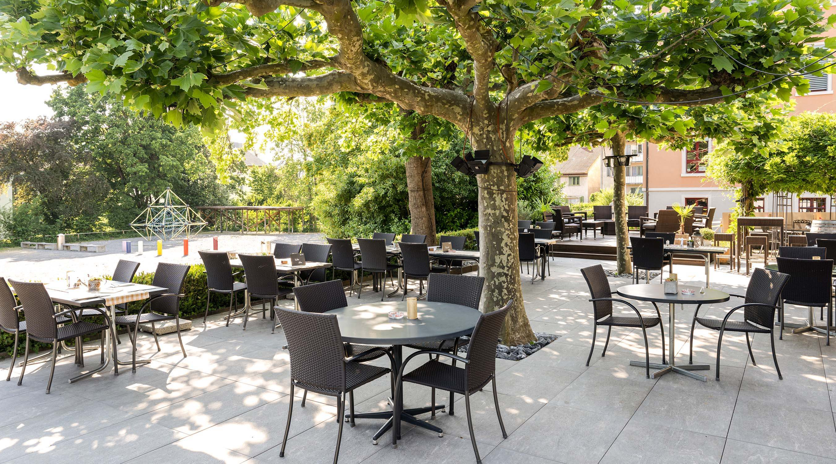 Garten hotel neuhaus nussbaumen 01