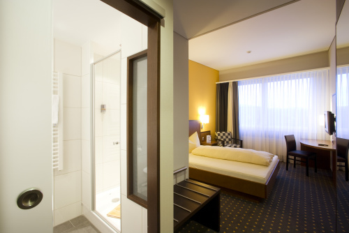 2011-2014: Klassifizierung Hotel und Erweiterung F&B